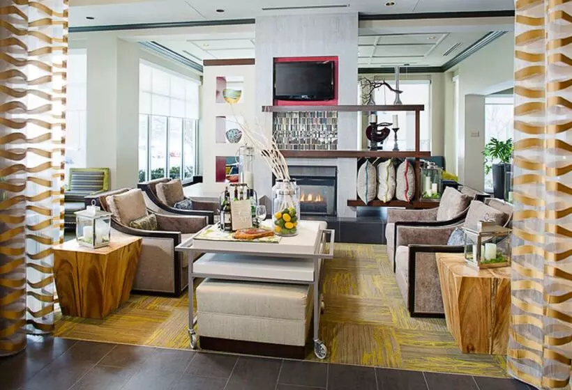 Отель Hilton Garden Inn Albany Airport