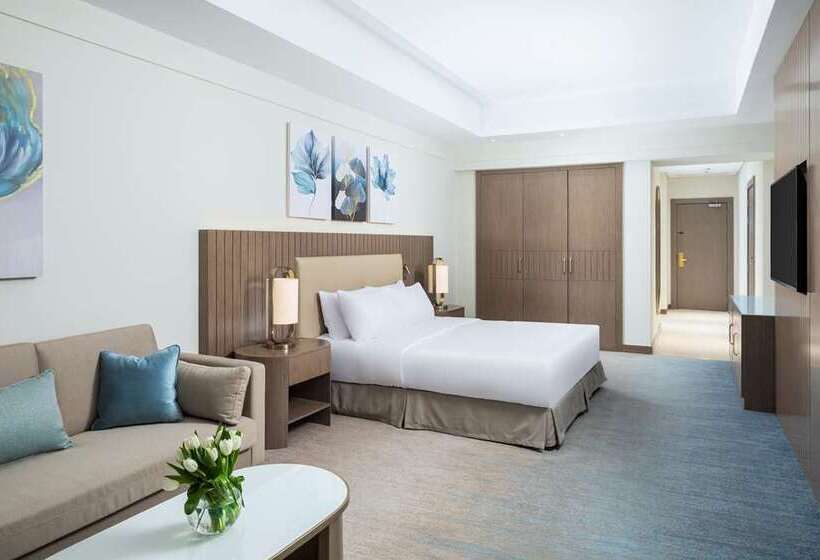 هتل Hilton Pyramids Golf