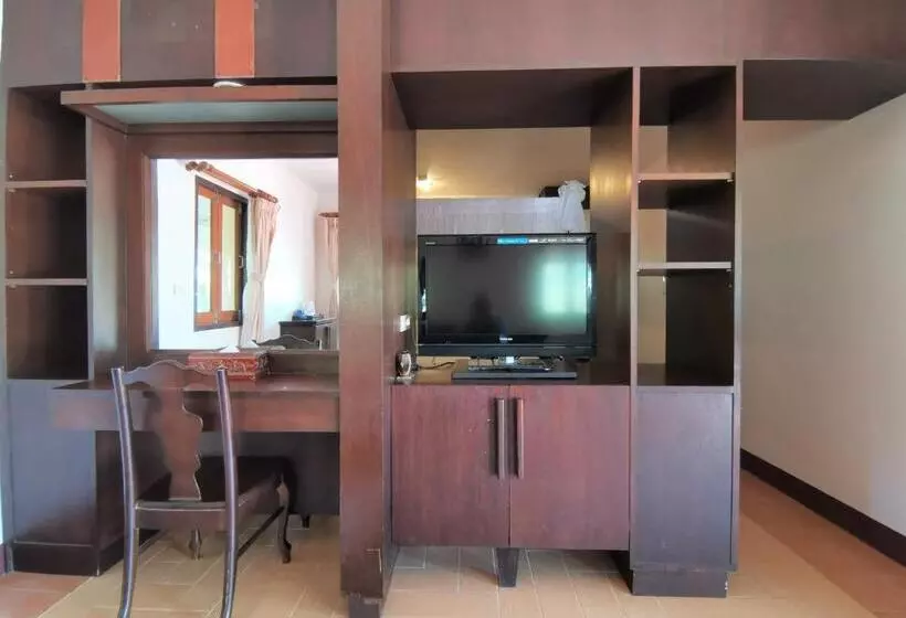 ホテル Holiday Villa, Lanta