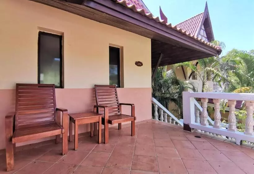 ホテル Holiday Villa, Lanta