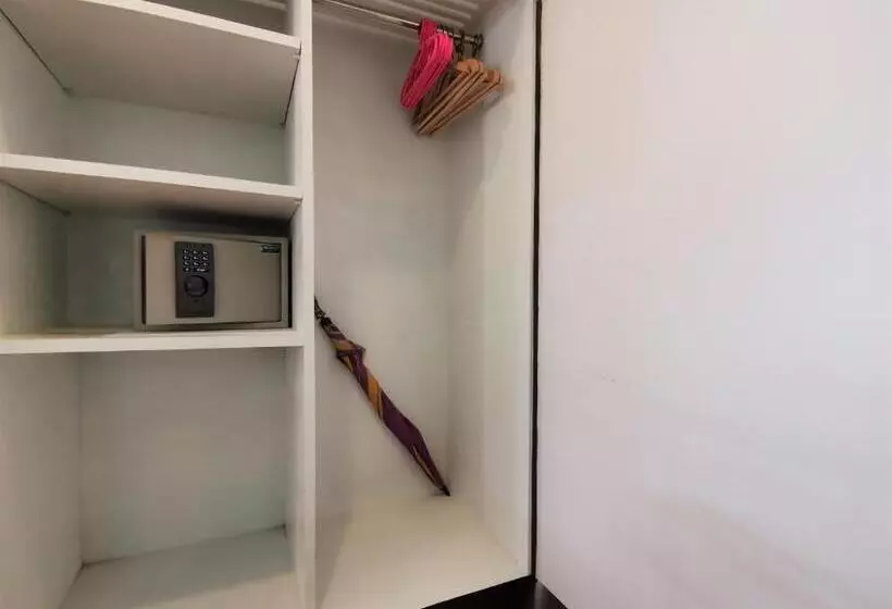 ホテル Holiday Villa, Lanta