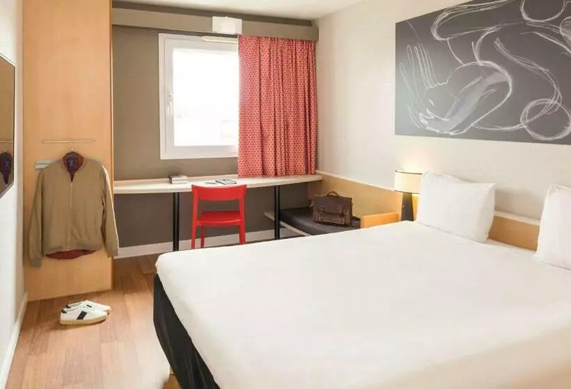 Отель Ibis Madrid Fuenlabrada