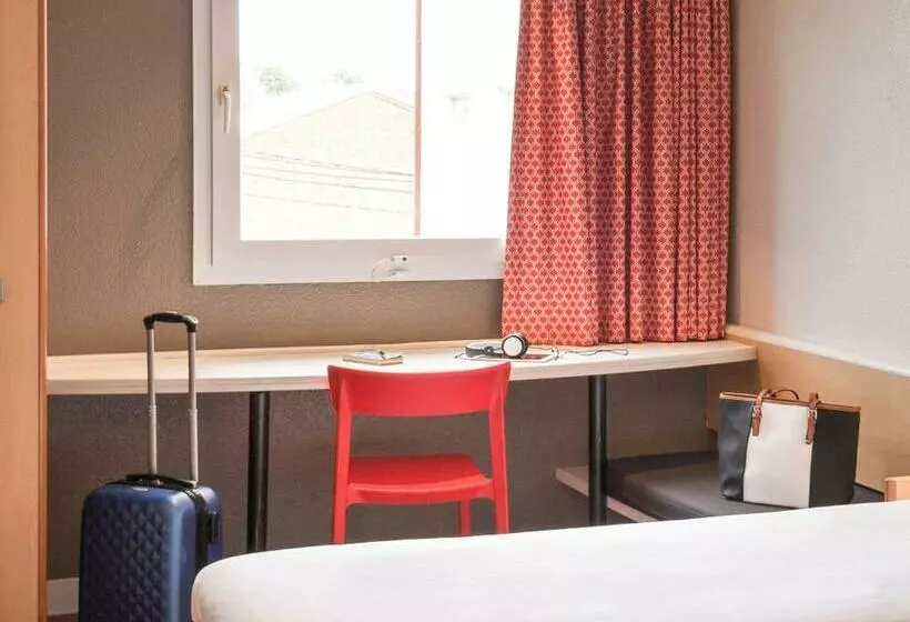 Отель Ibis Madrid Fuenlabrada