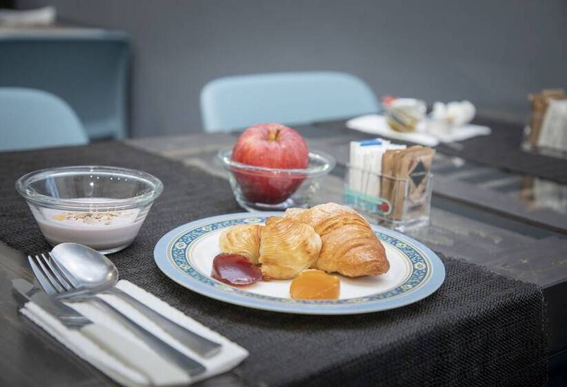 هتل Ideal City Walk