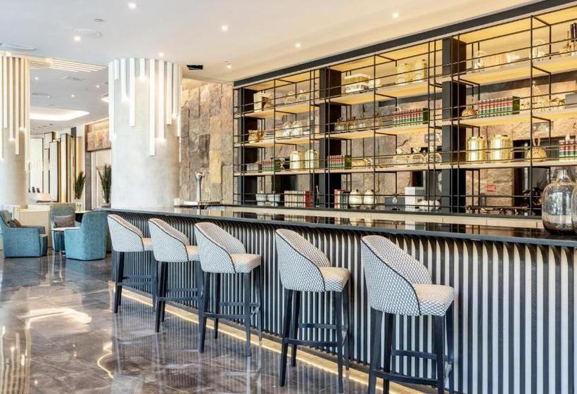 Hotell Ilunion Alcalá Norte