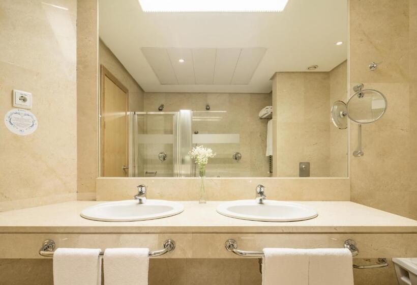 Hotell Ilunion Alcalá Norte