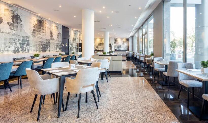 Hotell Ilunion Alcalá Norte