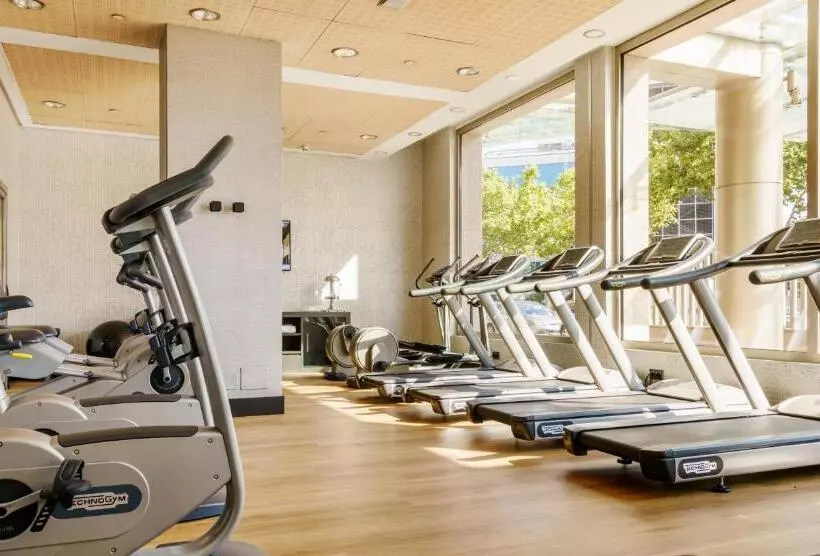 هتل Ilunion Alcalá Norte