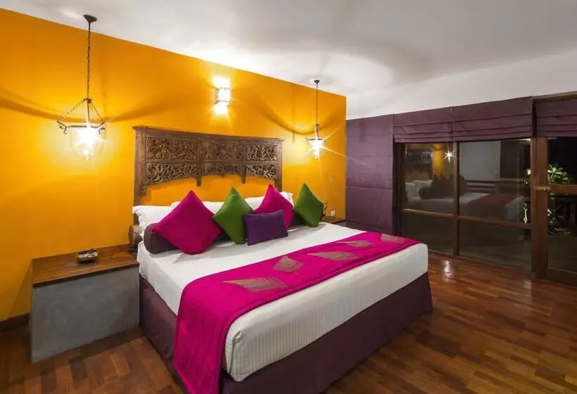 Отель Royal Palms Beach