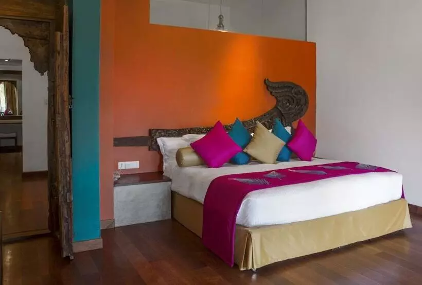 Отель Royal Palms Beach