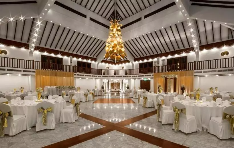 Отель Royal Palms Beach