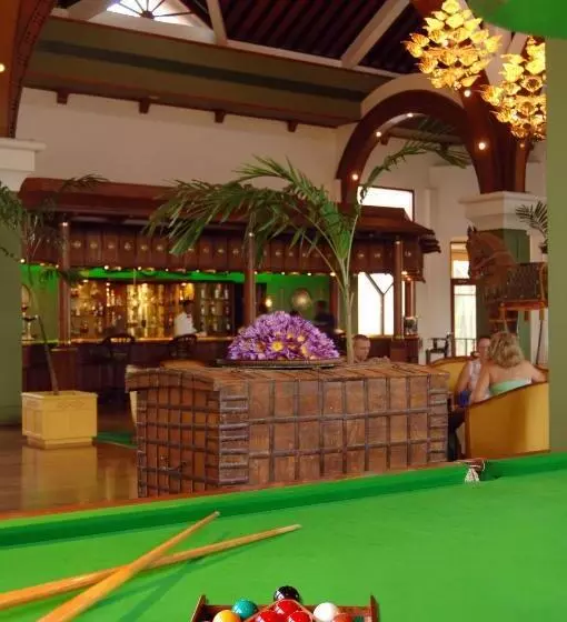 Отель Royal Palms Beach