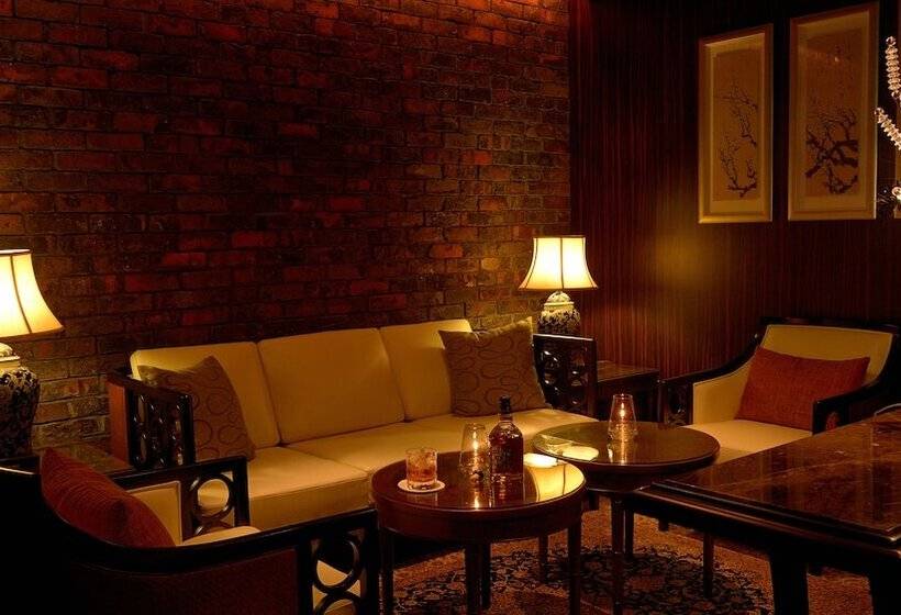 هتل The Naha Terrace