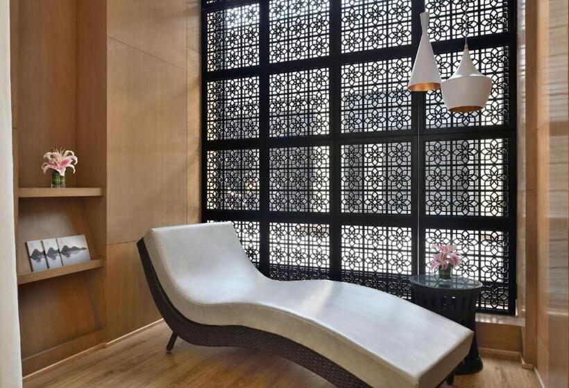 Hotel The Westin Mumbai Powai Lake