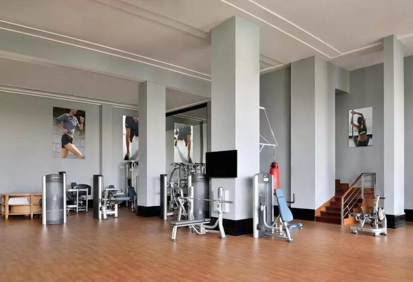 Hotelli The Westin Mumbai Powai Lake