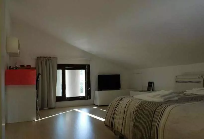 تختخواب و صبحانه Il Casale Verde