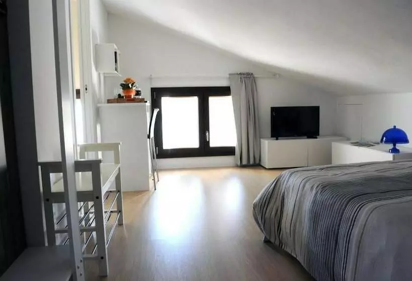 تختخواب و صبحانه Il Casale Verde