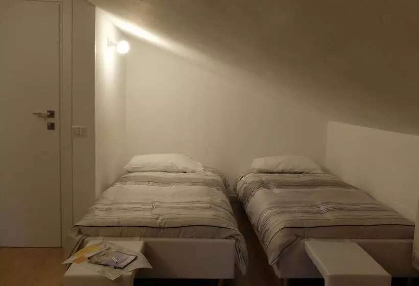 تختخواب و صبحانه Il Casale Verde