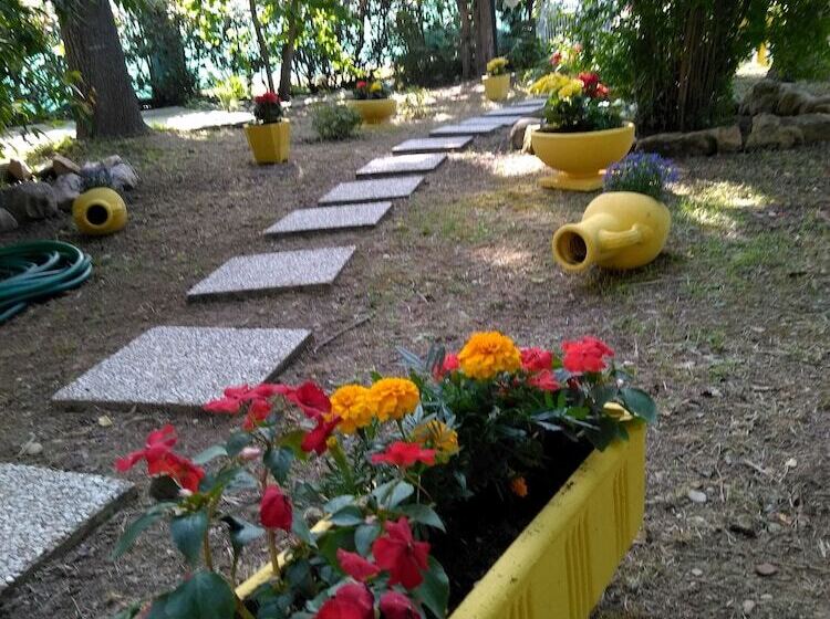 צימר Edera Rooms And Apartment