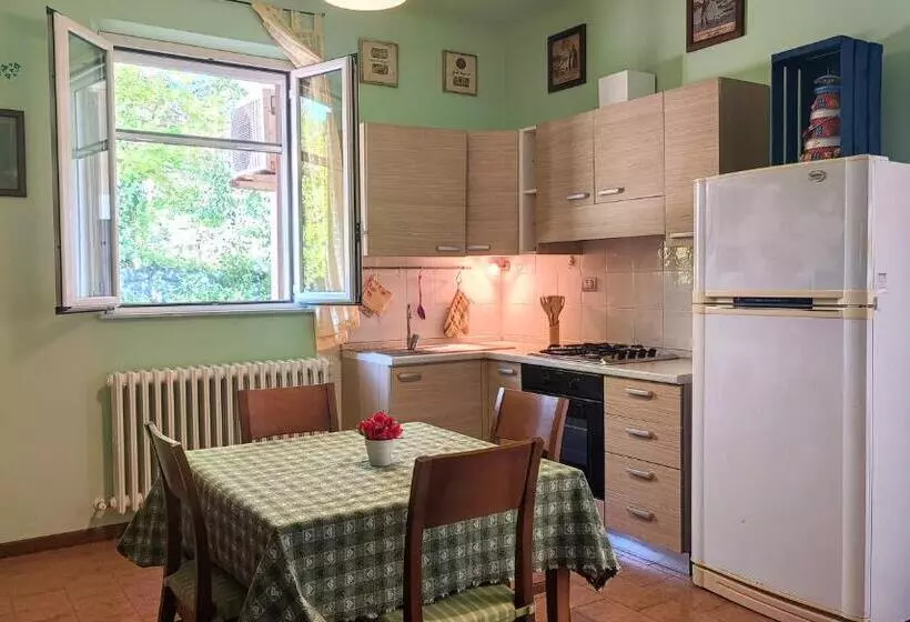 Aamiaismajoitus (B&B) Edera Rooms And Apartment