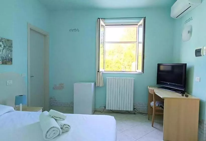 Aamiaismajoitus (B&B) Edera Rooms And Apartment