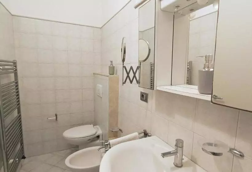 Aamiaismajoitus (B&B) Edera Rooms And Apartment