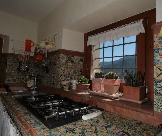 Aamiaismajoitus (B&B) Il Lago Racconta