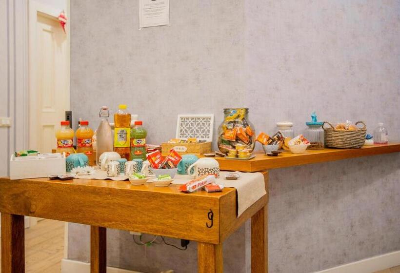 تختخواب و صبحانه Le Suite Del Nostromo