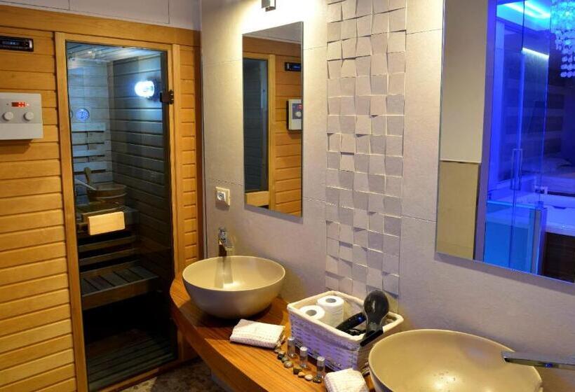 تختخواب و صبحانه Le Suite Del Nostromo