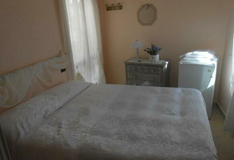 פונדק The Sunrise