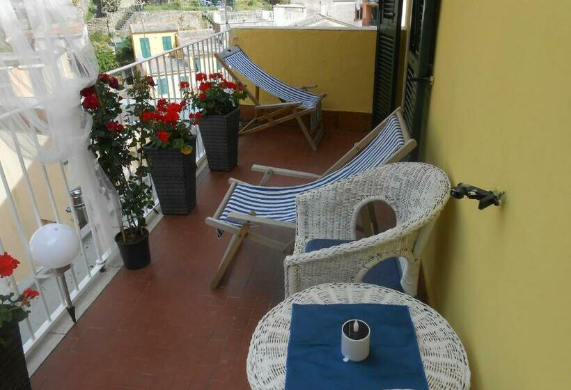 פונדק The Sunrise