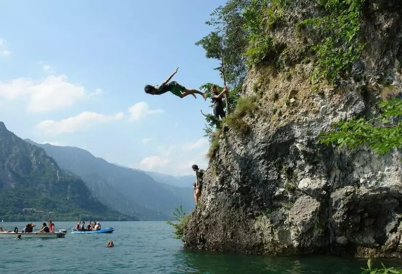 Hotelli Bungalowtent Camping Rio Vantone