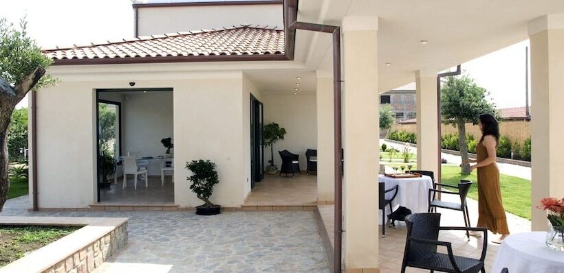 فندق Oliveto A Mare Suite & Apartment