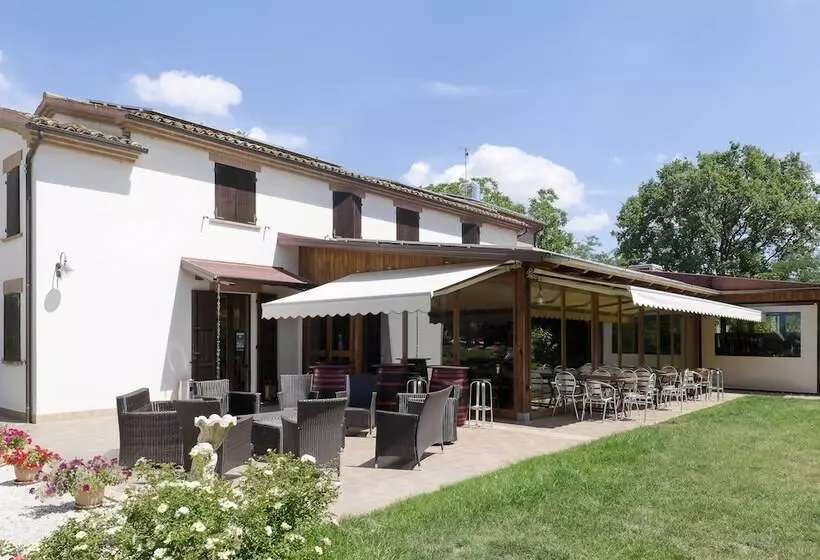 田舎風ホテル Agriturismo La Cantina Di Bacco