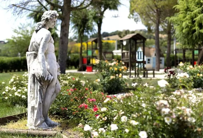 田舎風ホテル Agriturismo La Cantina Di Bacco