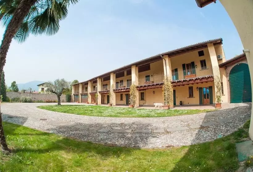 Maaseutuhotelli Agriturismo Villa Antonella