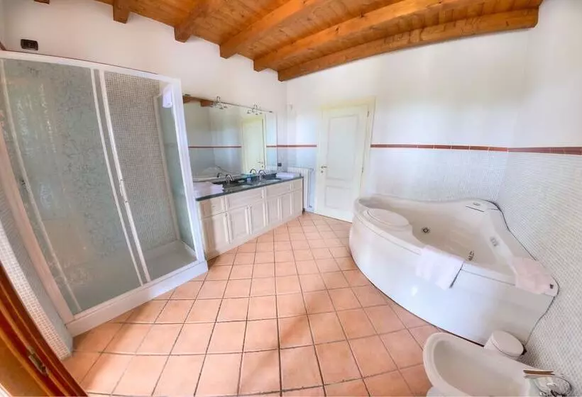 Maaseutuhotelli Agriturismo Villa Antonella