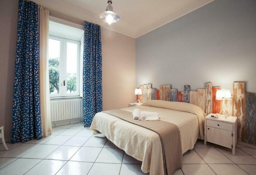 تختخواب و صبحانه La Tartaruga