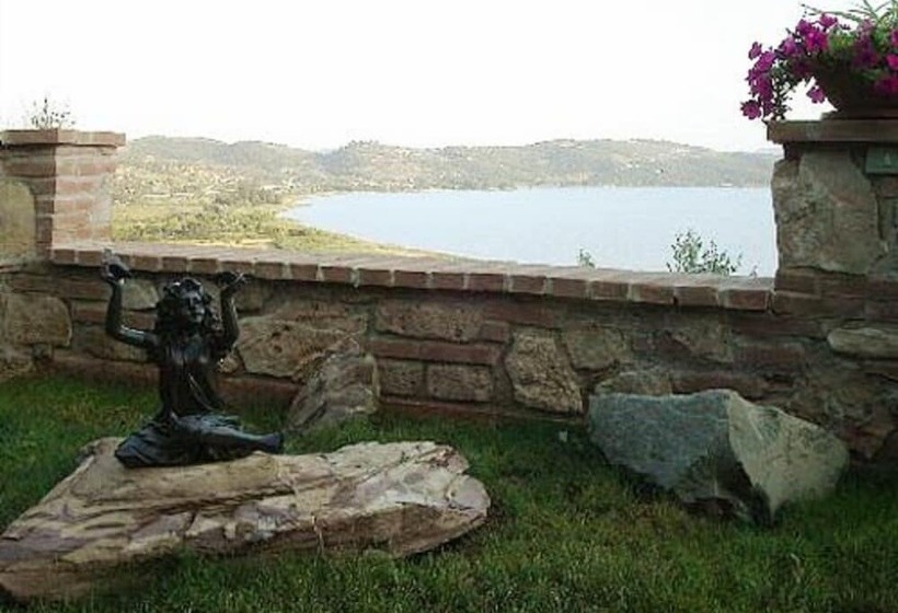 مبيت وإفطار Villa Trasimeno