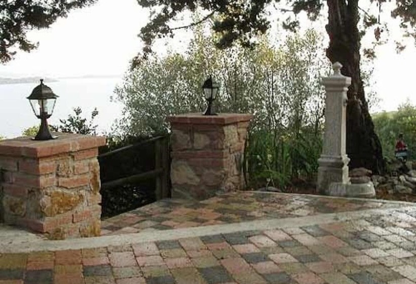 مبيت وإفطار Villa Trasimeno