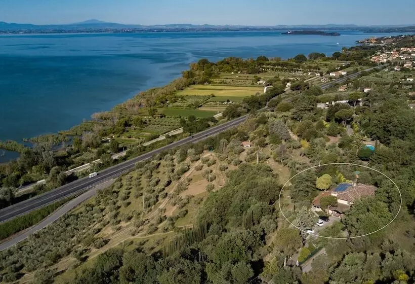 تختخواب و صبحانه Villa Trasimeno