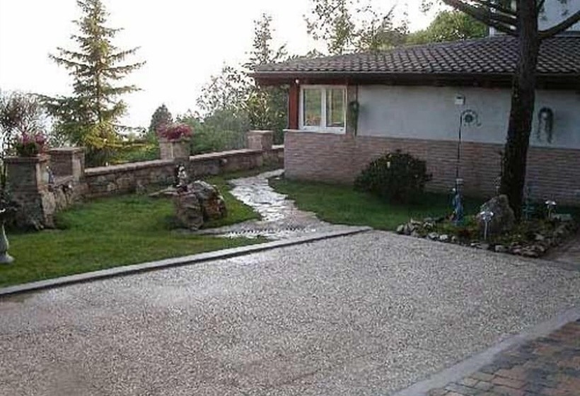 مبيت وإفطار Villa Trasimeno