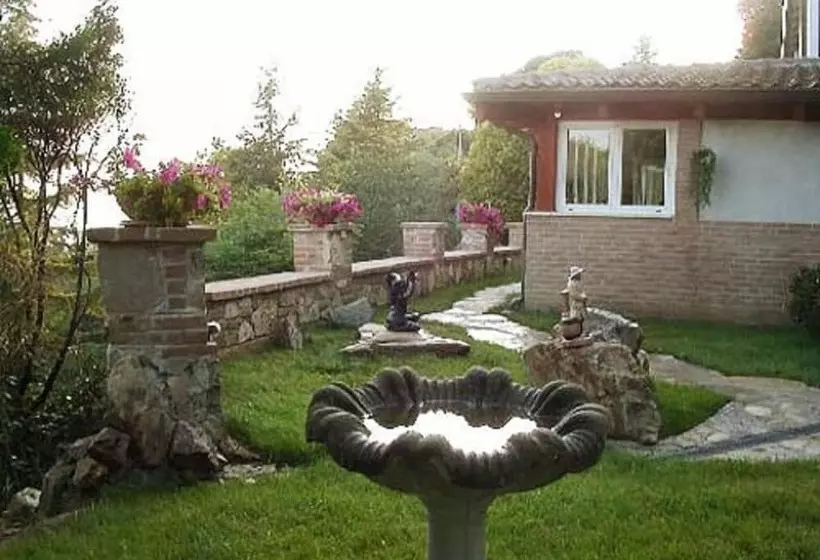 تختخواب و صبحانه Villa Trasimeno