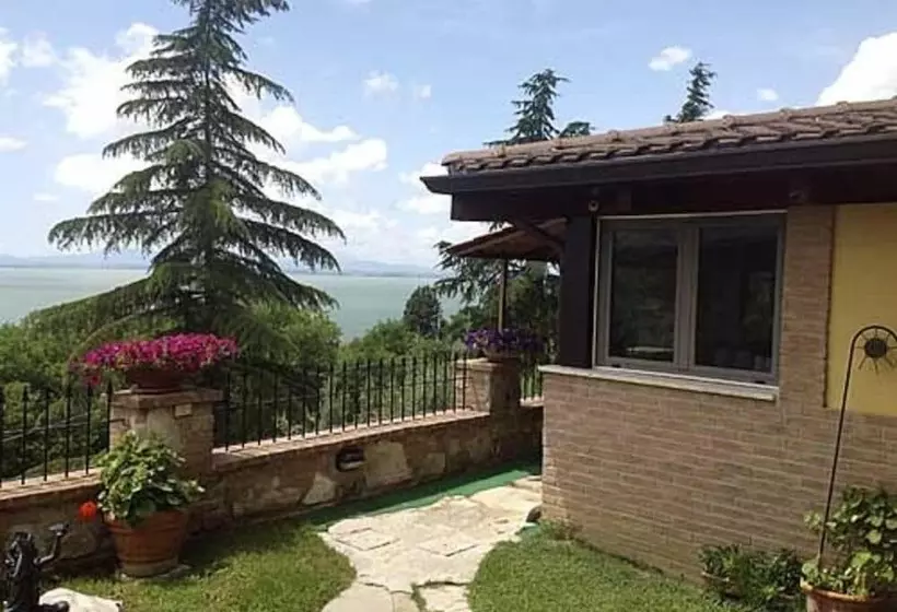 تختخواب و صبحانه Villa Trasimeno