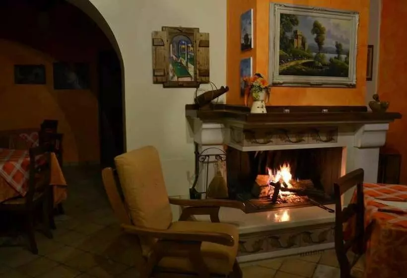 田舎風ホテル Agriturismo La Palazza