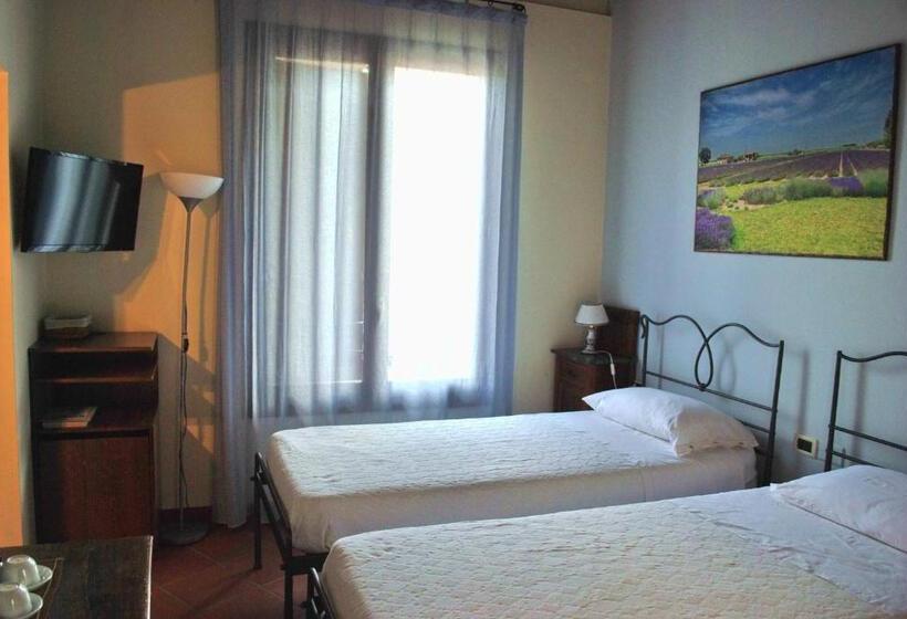 בית מלון כפרי Il Murello