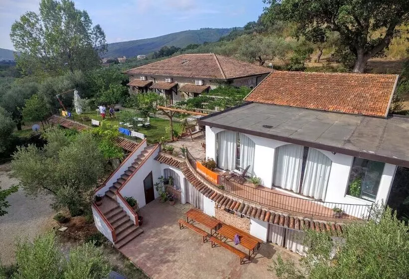 Maaseutuhotelli La Gabbianella E Il Gatto