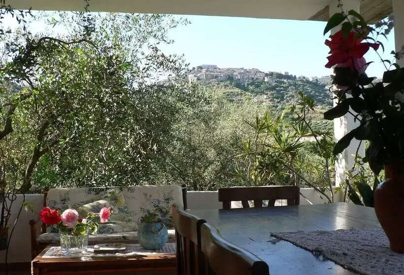 Maaseutuhotelli La Gabbianella E Il Gatto