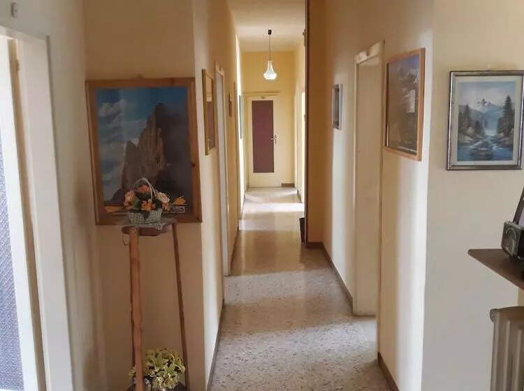 Aamiaismajoitus (B&B) Alloggio Taddei