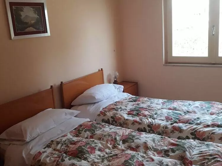 Aamiaismajoitus (B&B) Alloggio Taddei